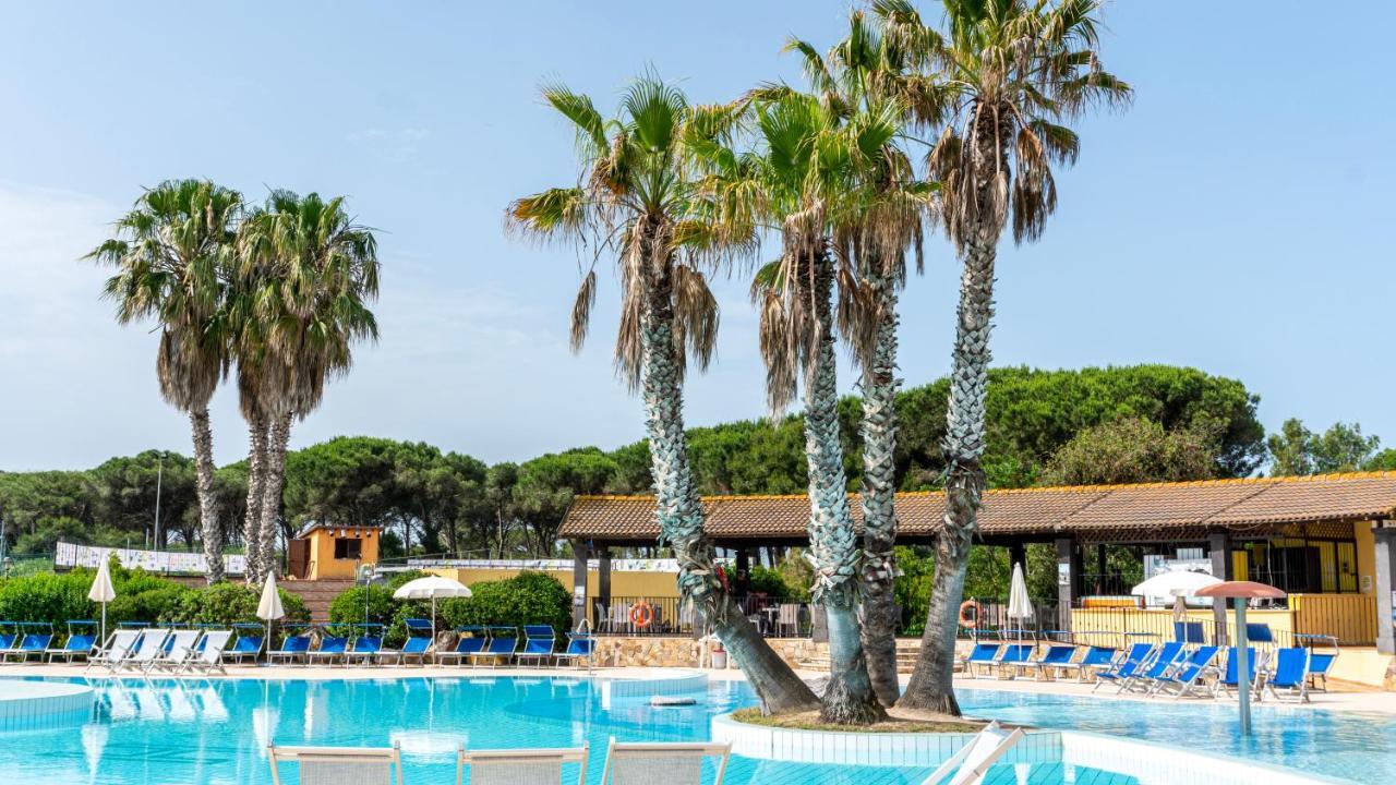 Horse Country Resort Congress & Spa - Hotel Ribot アルボレーア エクステリア 写真