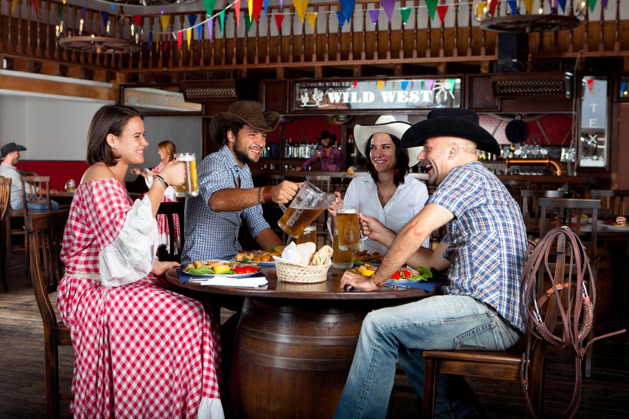 Horse Country Resort Congress & Spa - Hotel Ribot アルボレーア エクステリア 写真