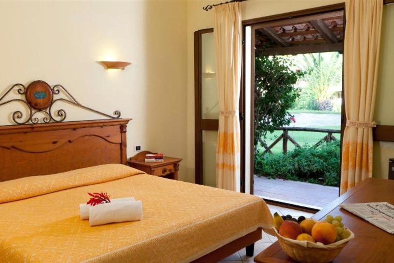 Horse Country Resort Congress & Spa - Hotel Ribot アルボレーア エクステリア 写真