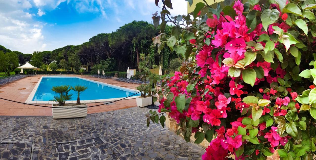 Horse Country Resort Congress & Spa - Hotel Ribot アルボレーア エクステリア 写真