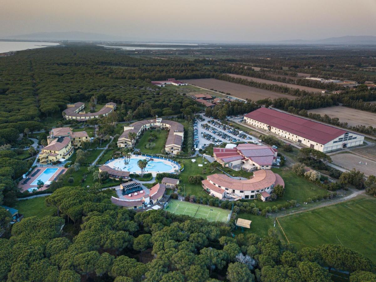 Horse Country Resort Congress & Spa - Hotel Ribot アルボレーア エクステリア 写真