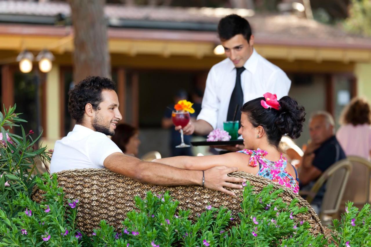 Horse Country Resort Congress & Spa - Hotel Ribot アルボレーア エクステリア 写真